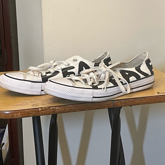 Peace converse sneakers size 7 - Picture 1 of 11